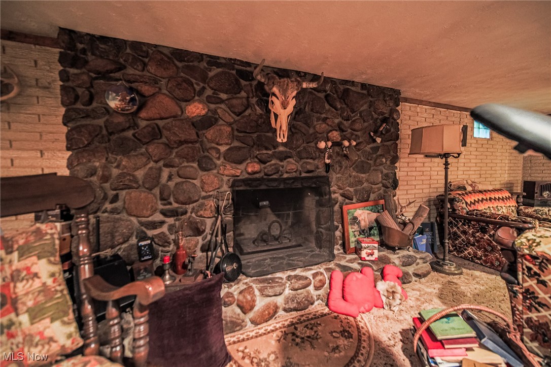327 Township Road 350 Sullivan OH 44880