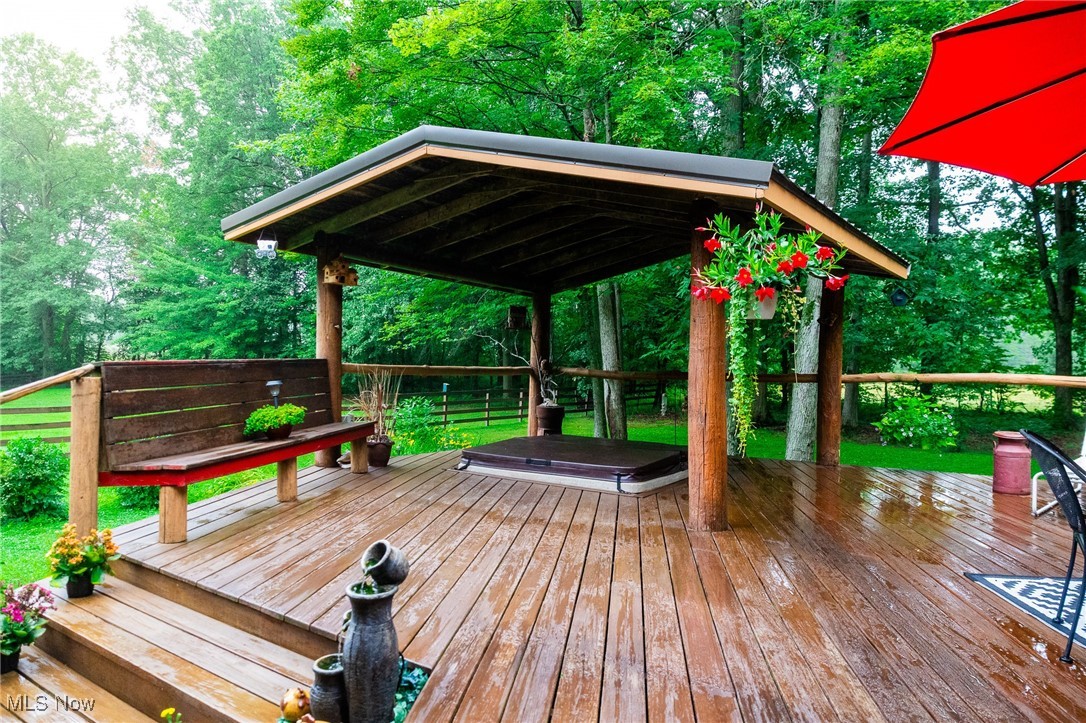 327 Township Road 350 Sullivan OH 44880