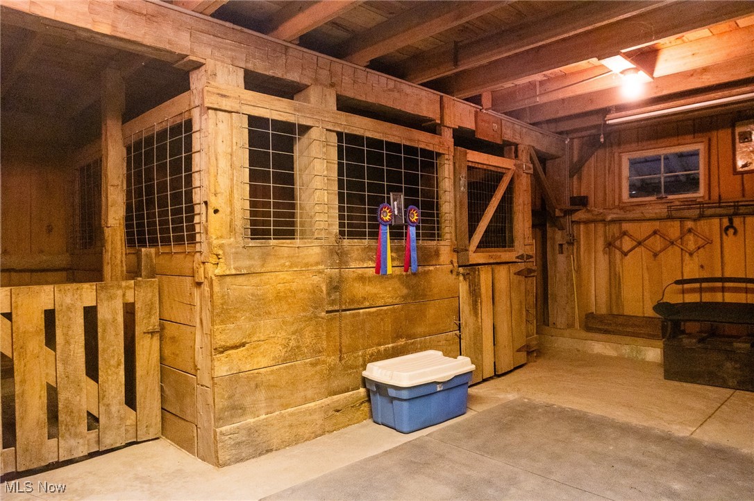 327 Township Road 350 Sullivan OH 44880