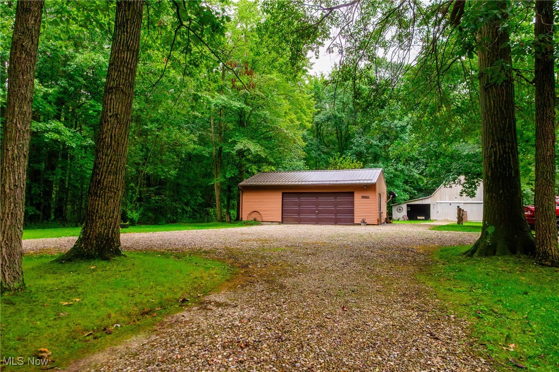 327 Township Road 350 Sullivan OH 44880