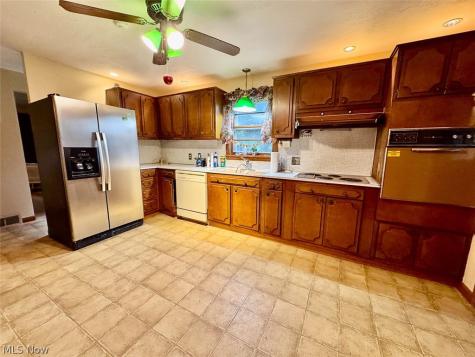 2523 57th Street NE Canton OH 44721