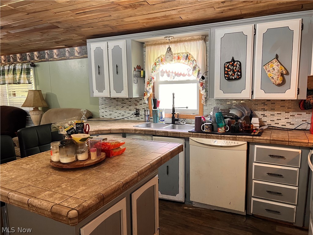 45948 Riffle Road New Waterford OH 44445