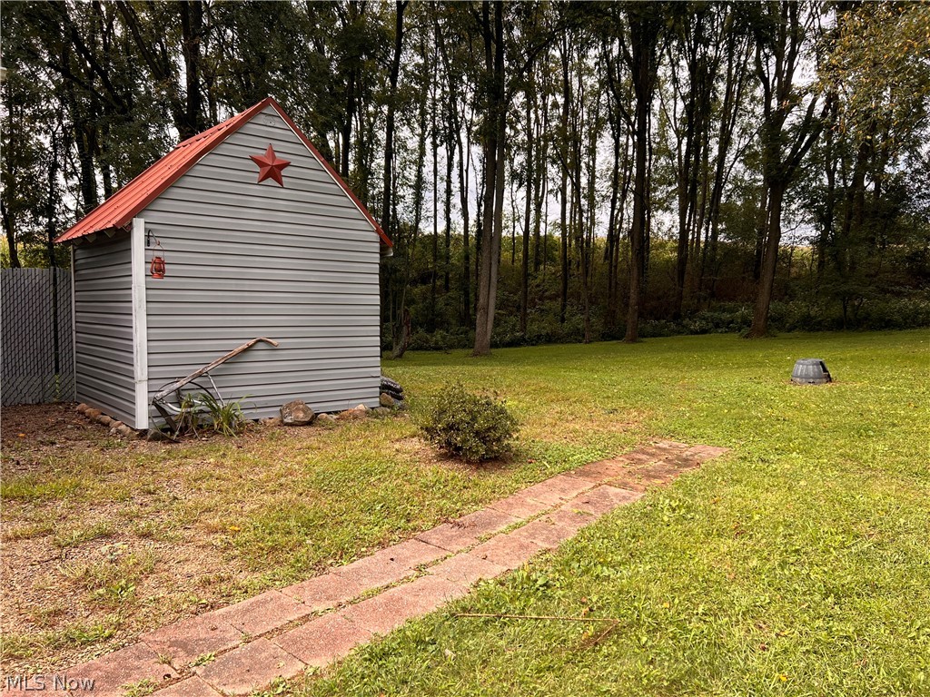 45948 Riffle Road New Waterford OH 44445