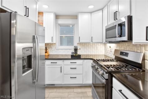 3205 Mapledale Avenue Cleveland OH 44109