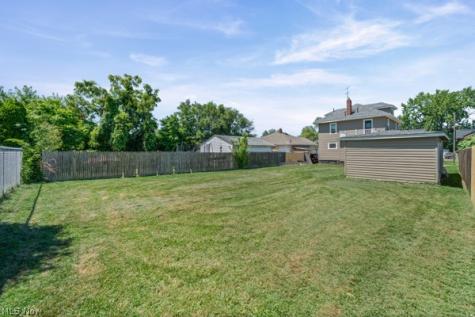 903 W 19th Street Lorain OH 44052
