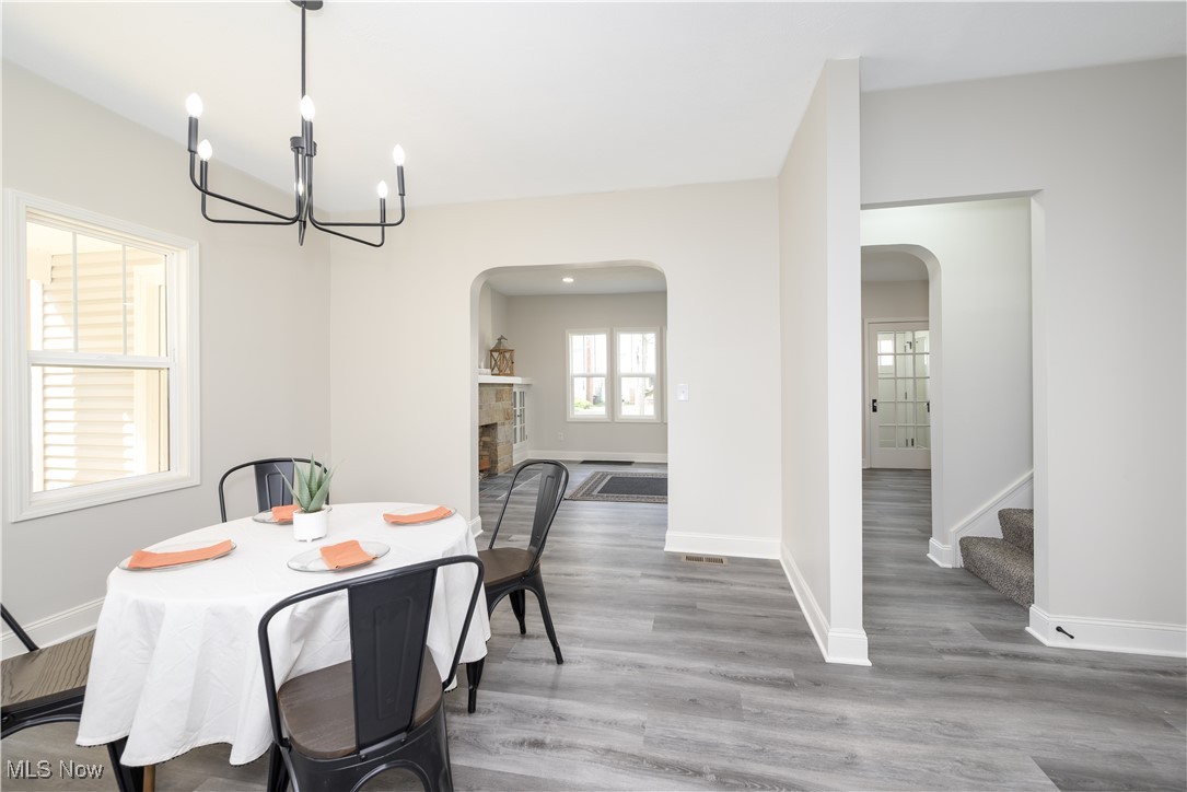 687 Moreley Avenue Akron OH 44320