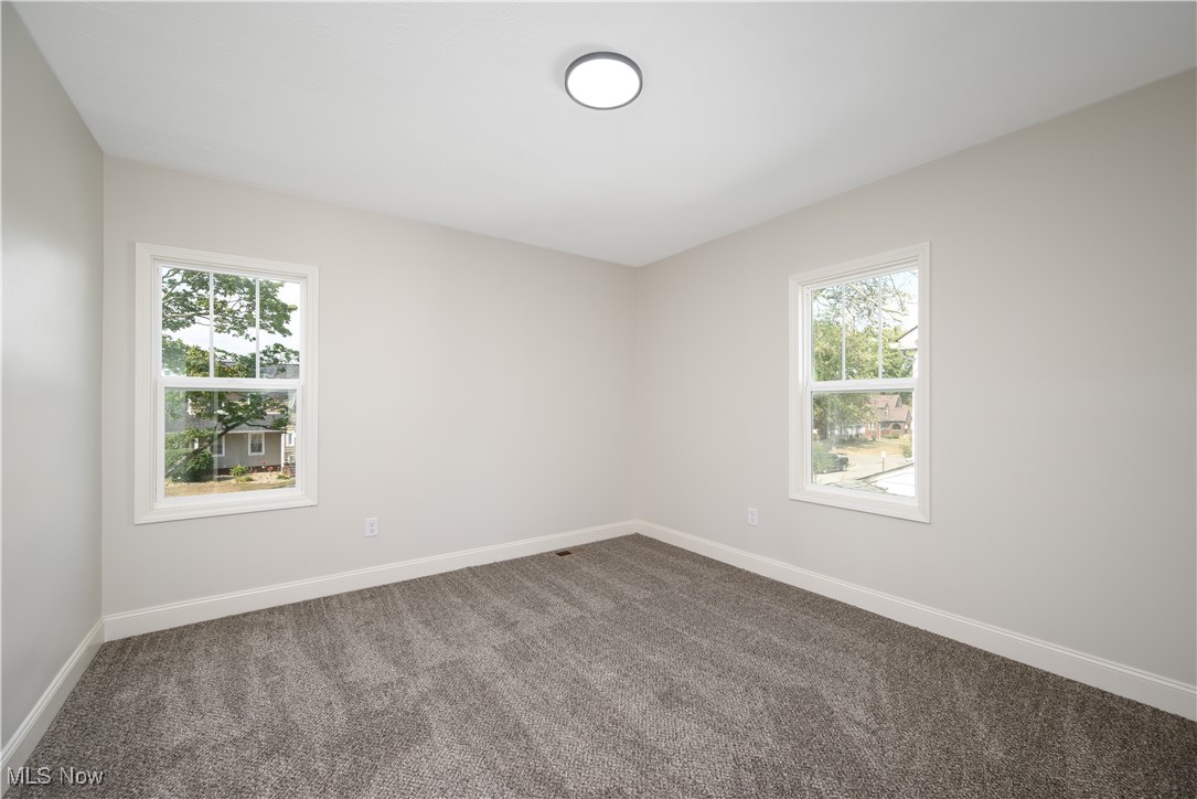 687 Moreley Avenue Akron OH 44320