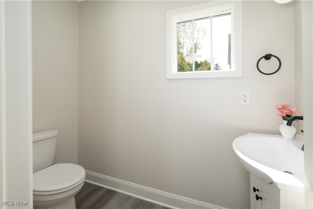 687 Moreley Avenue Akron OH 44320