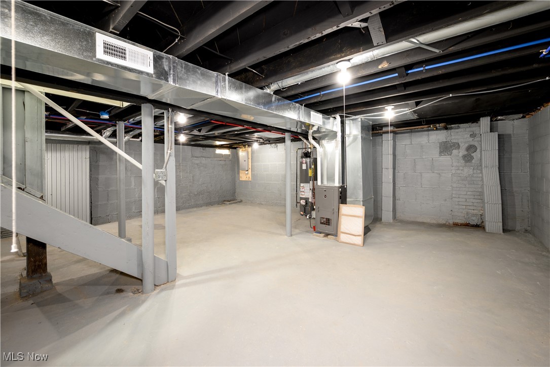 687 Moreley Avenue Akron OH 44320