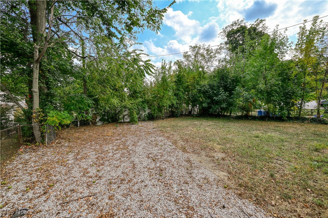 687 Moreley Avenue Akron OH 44320