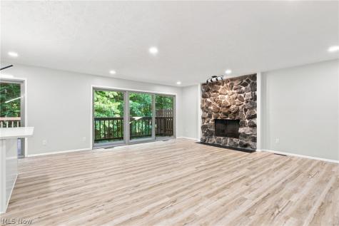 18259 Glencreek Lane Strongsville OH 44136