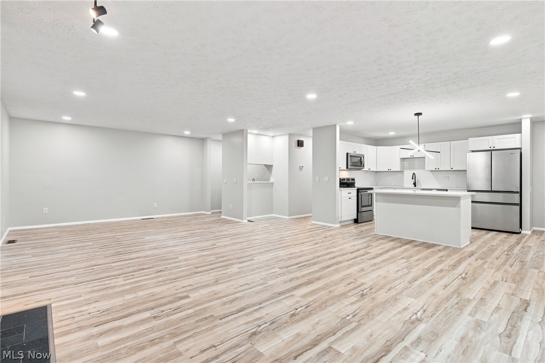 18259 Glencreek Lane Strongsville OH 44136