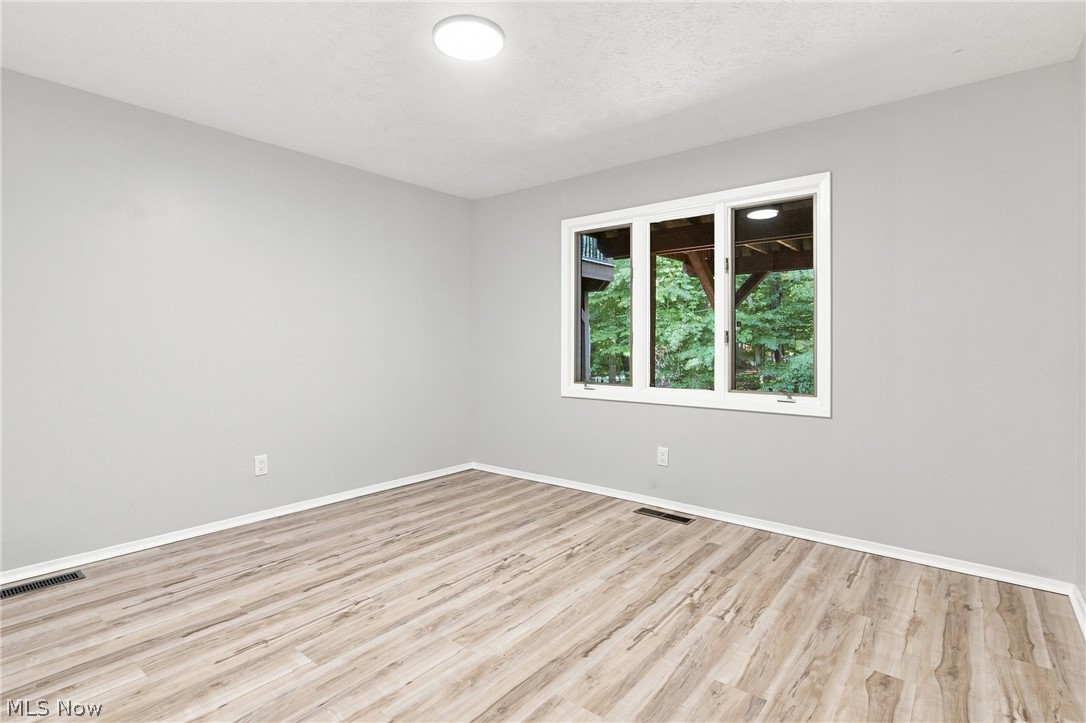 18259 Glencreek Lane Strongsville OH 44136
