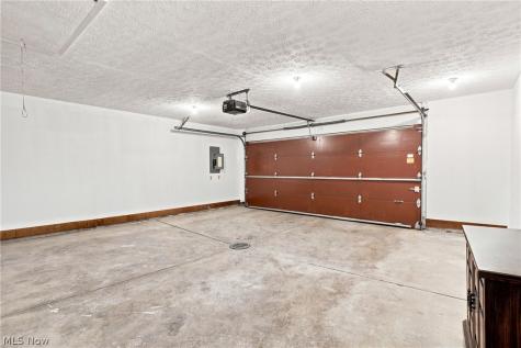 18259 Glencreek Lane Strongsville OH 44136