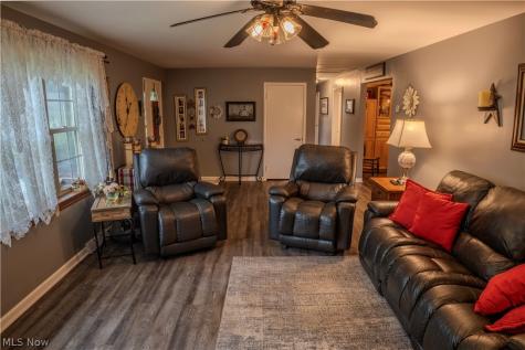 1526 W Park Avenue Niles OH 44446