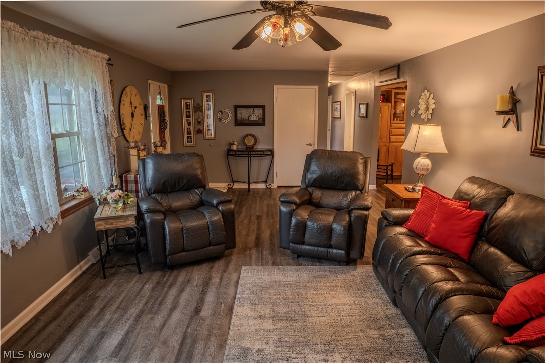 1526 W Park Avenue Niles OH 44446