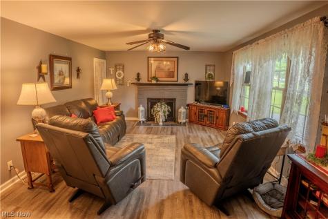 1526 W Park Avenue Niles OH 44446