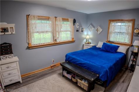 1526 W Park Avenue Niles OH 44446
