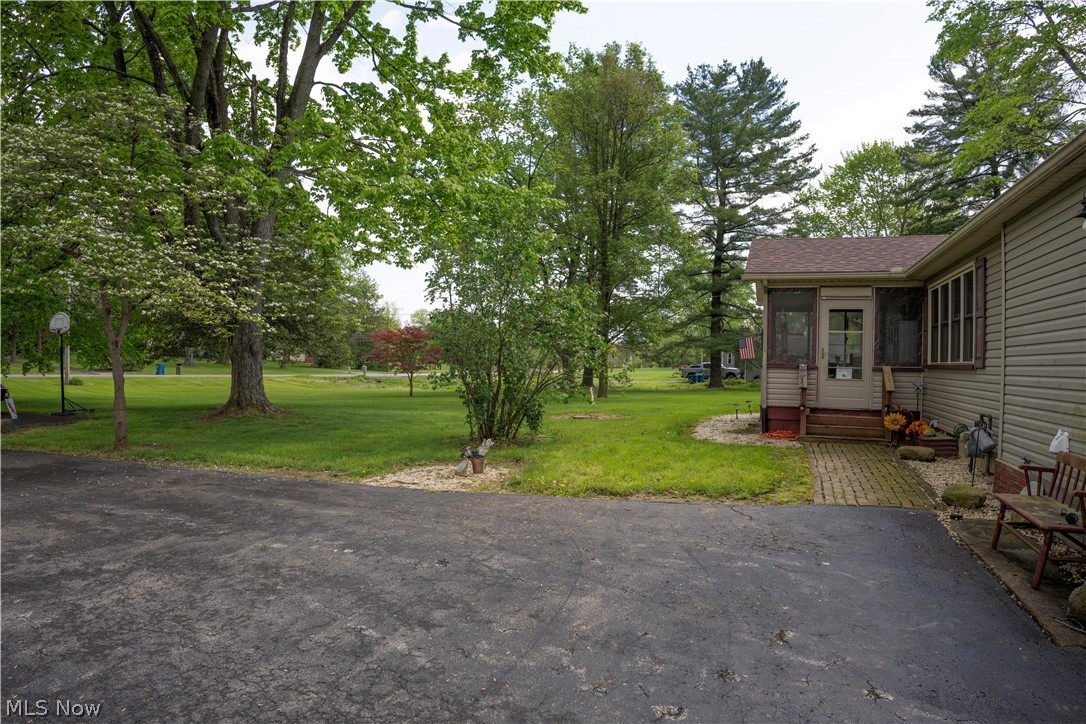 1526 W Park Avenue Niles OH 44446