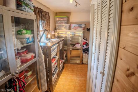 1526 W Park Avenue Niles OH 44446