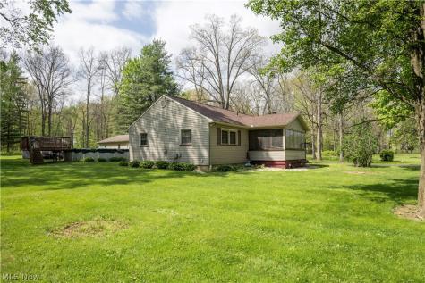 1526 W Park Avenue Niles OH 44446