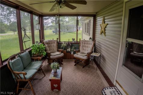 1526 W Park Avenue Niles OH 44446