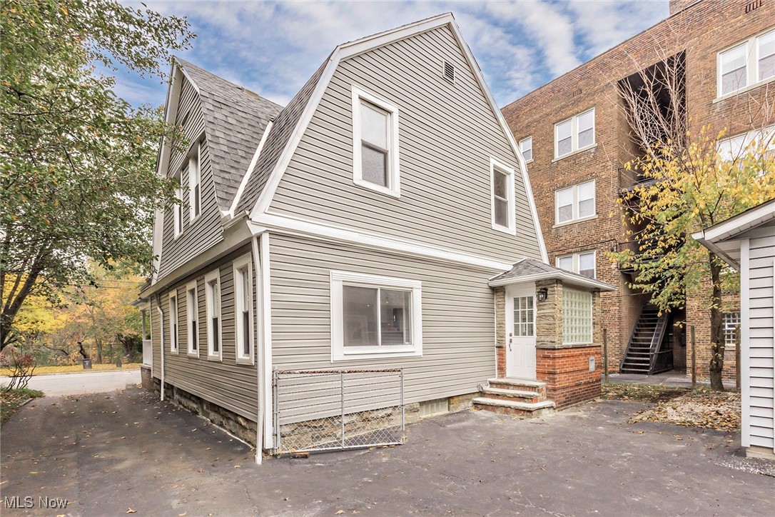 2640 Mayfield Road Cleveland Heights OH 44106