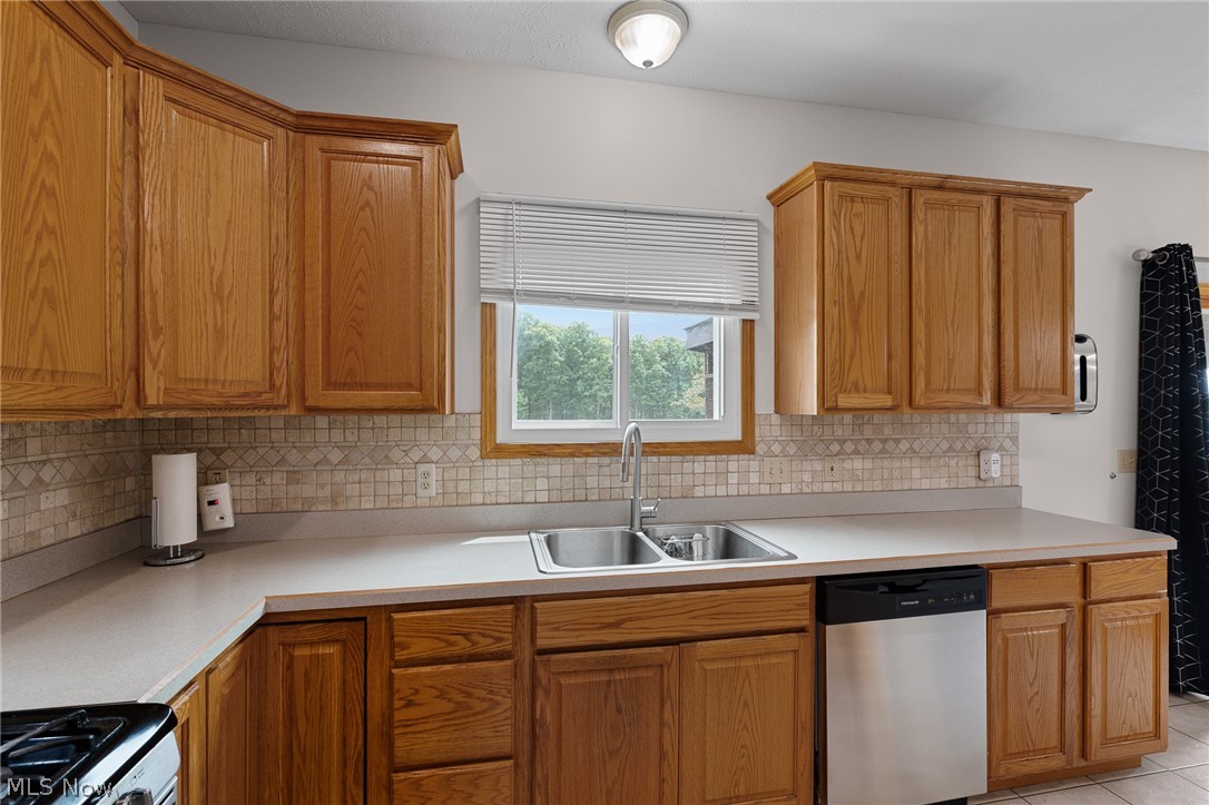 13435 Glenbrook Drive Strongsville OH 44136