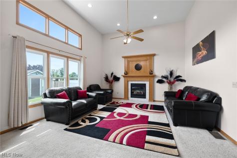 13435 Glenbrook Drive Strongsville OH 44136