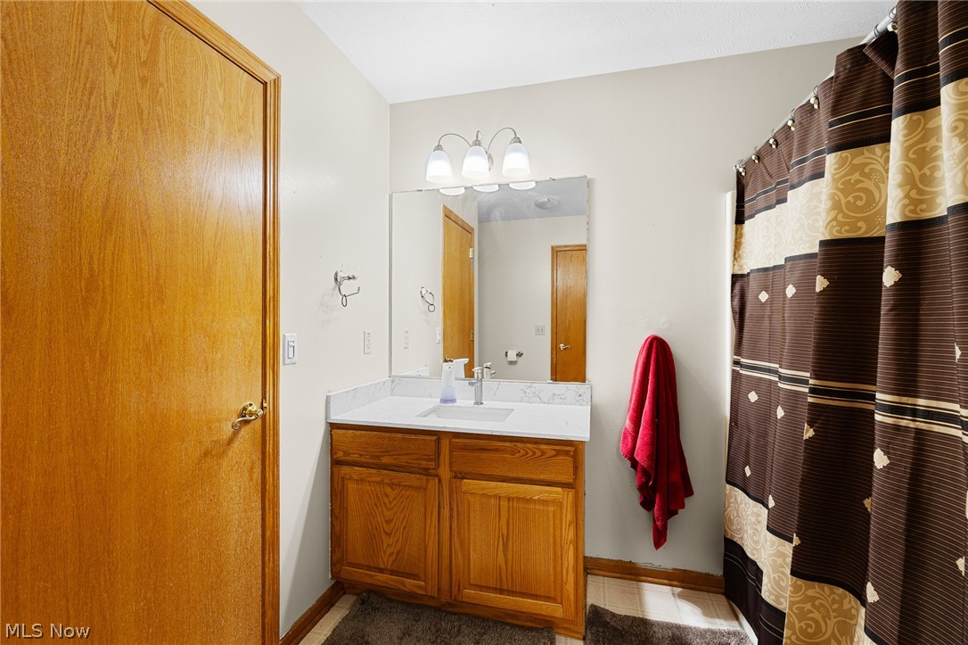 13435 Glenbrook Drive Strongsville OH 44136