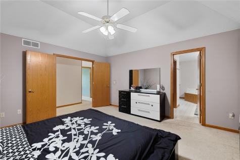 13435 Glenbrook Drive Strongsville OH 44136