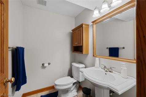 13435 Glenbrook Drive Strongsville OH 44136