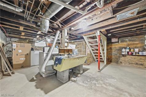 773 Dan Street Akron OH 44310