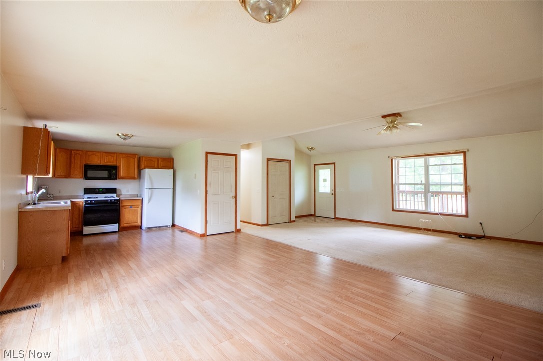 380 Clay Street Geneva OH 44041