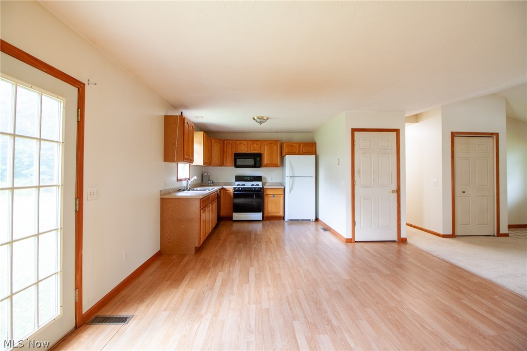 380 Clay Street Geneva OH 44041