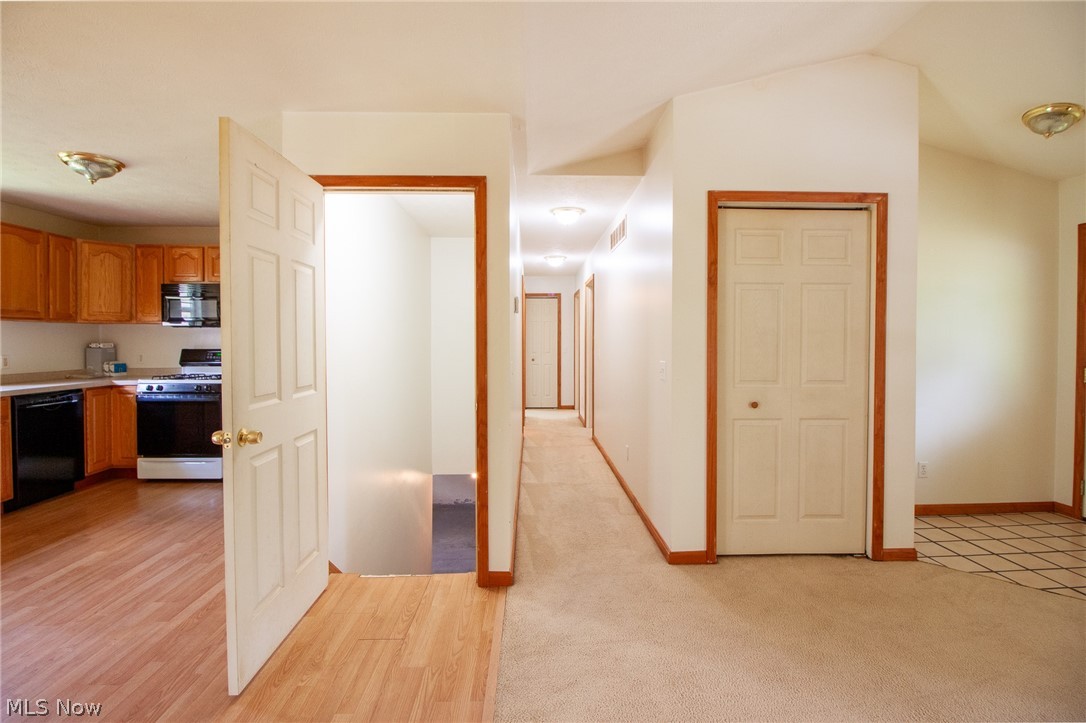 380 Clay Street Geneva OH 44041