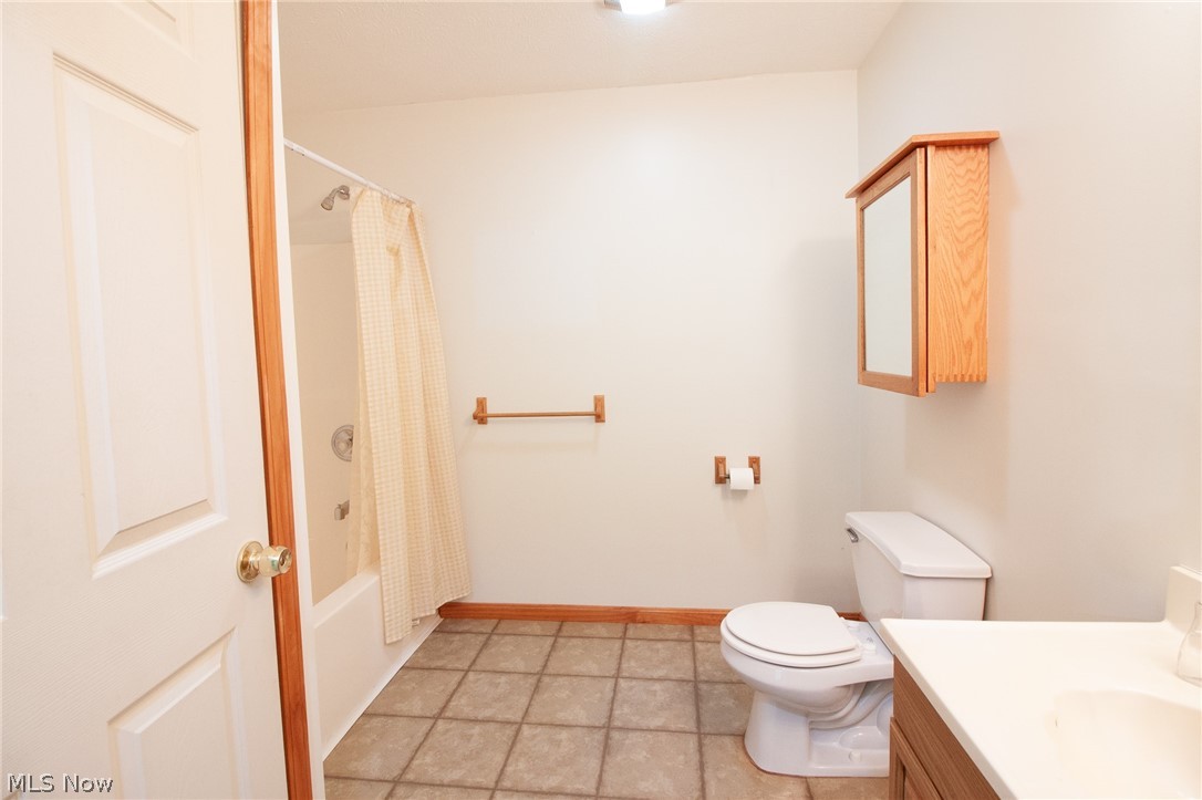 380 Clay Street Geneva OH 44041