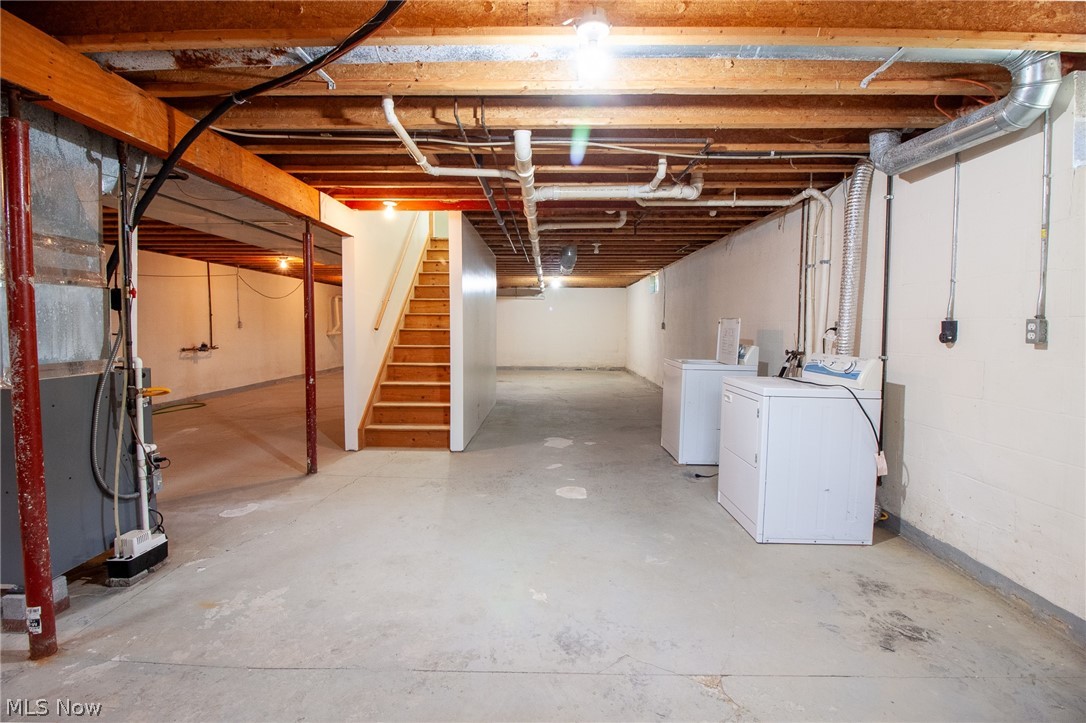 380 Clay Street Geneva OH 44041