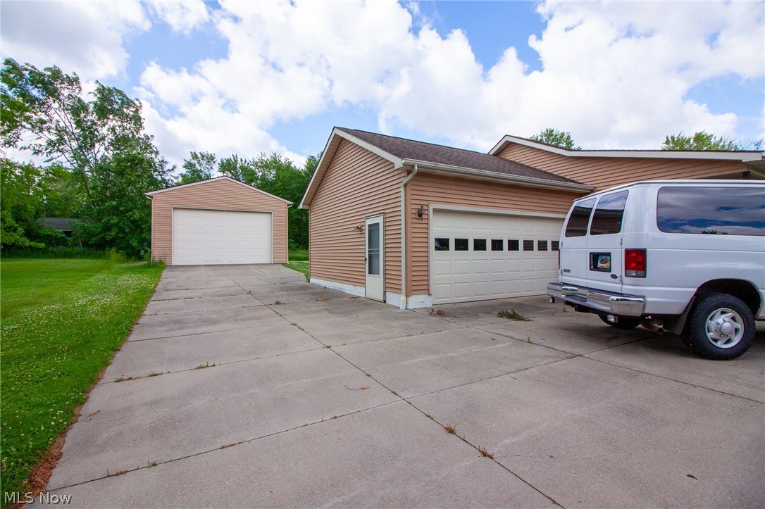 380 Clay Street Geneva OH 44041