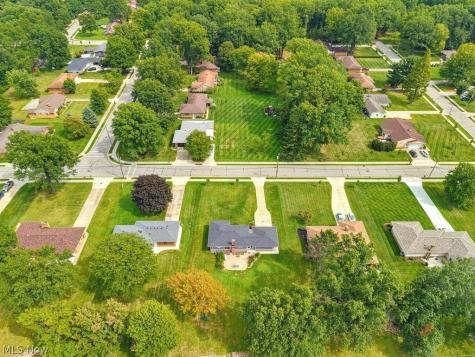 6350 Aster Drive Independence OH 44131