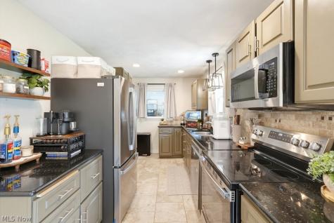 6350 Aster Drive Independence OH 44131
