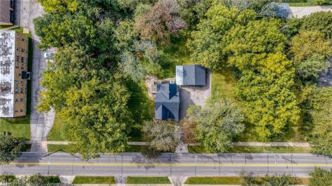 205 Center Road Bedford OH 44146
