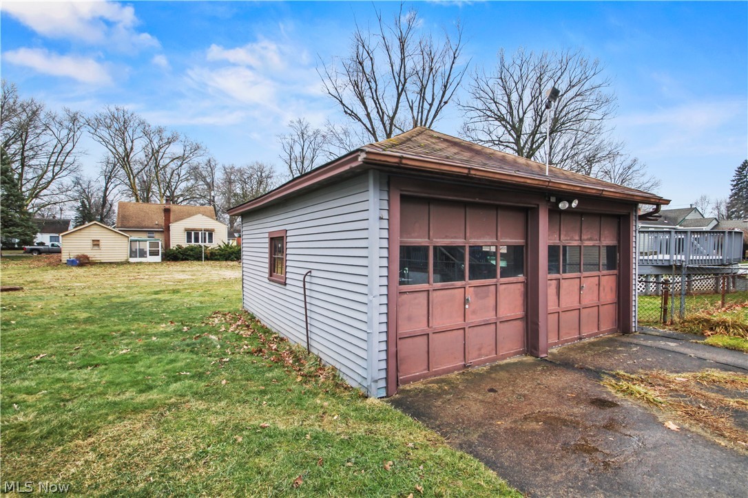 1925 Weston Avenue Youngstown OH 44514