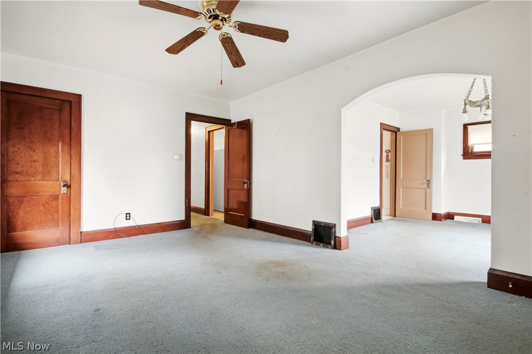 1925 Weston Avenue Youngstown OH 44514