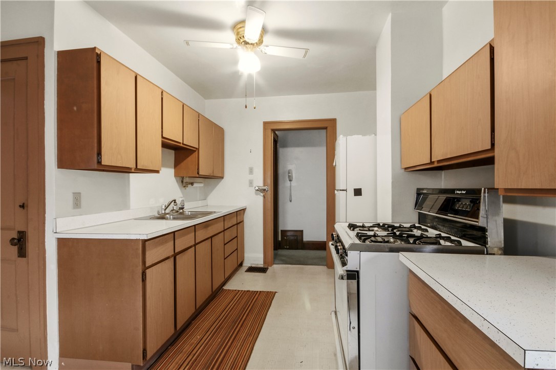 1925 Weston Avenue Youngstown OH 44514