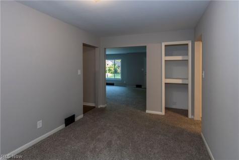 124 Westover Drive Akron OH 44313