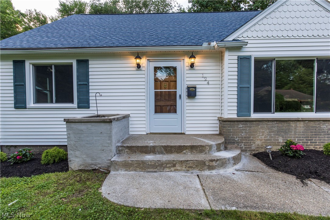124 Westover Drive Akron OH 44313