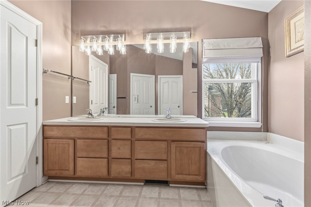 1181 Hamilton Drive Broadview Heights OH 44147