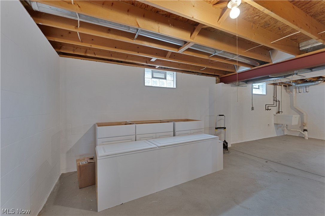 264 W Main Street Canfield OH 44406