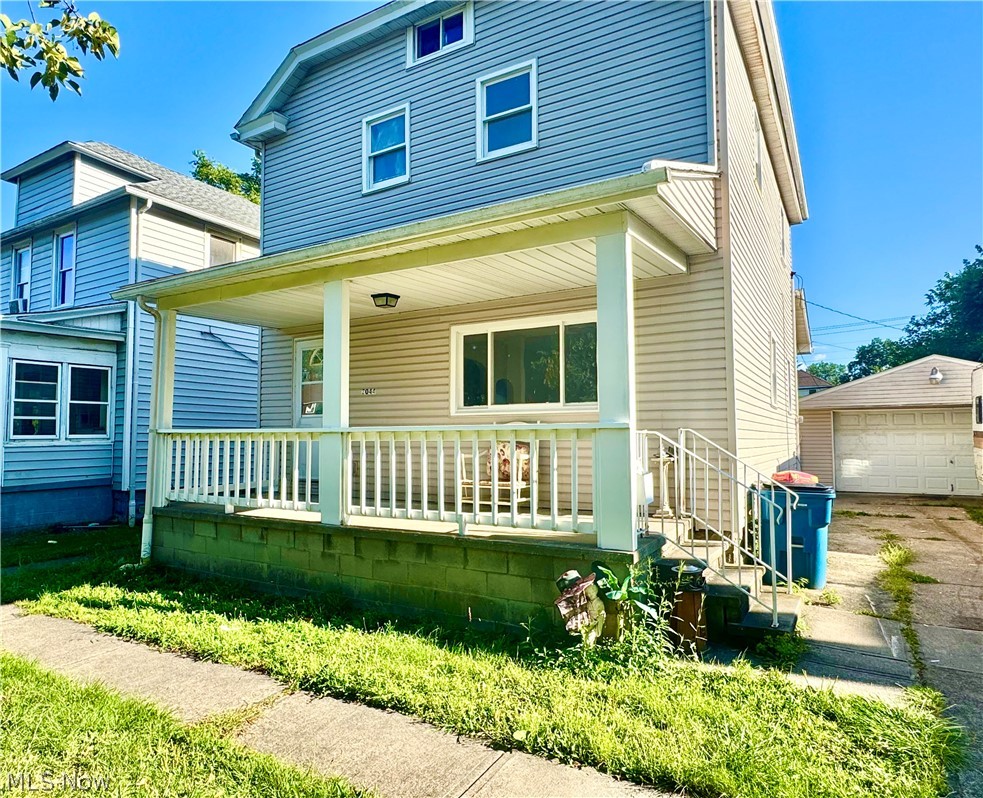 2044 E 29th Street Lorain OH 44055
